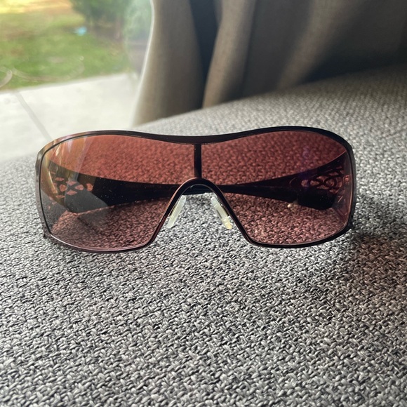 Oakley Sunglasses with Case - Picture 2 of 4